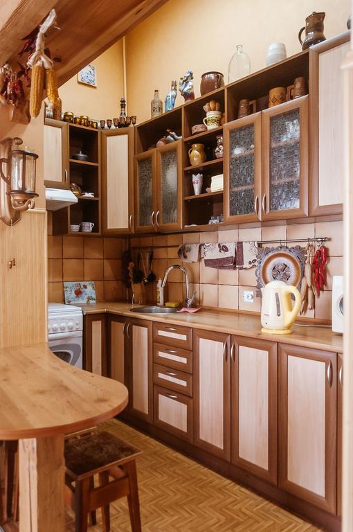 Apartment Na Shevchenka 3 Lviv Luaran gambar